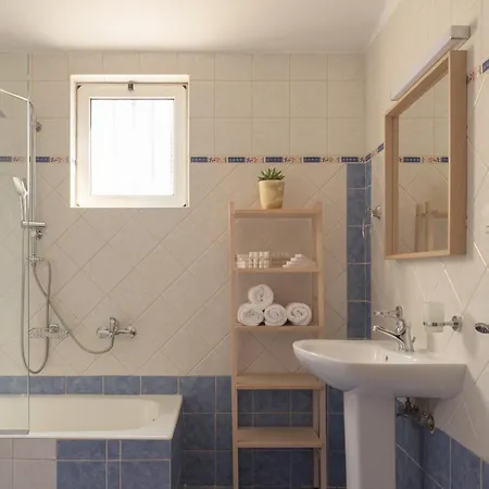 Perivoli Seaview Cottage, A Rural Bliss Of Nature, By Thinkvilla Vilă Agios Dimitrios (Crete)